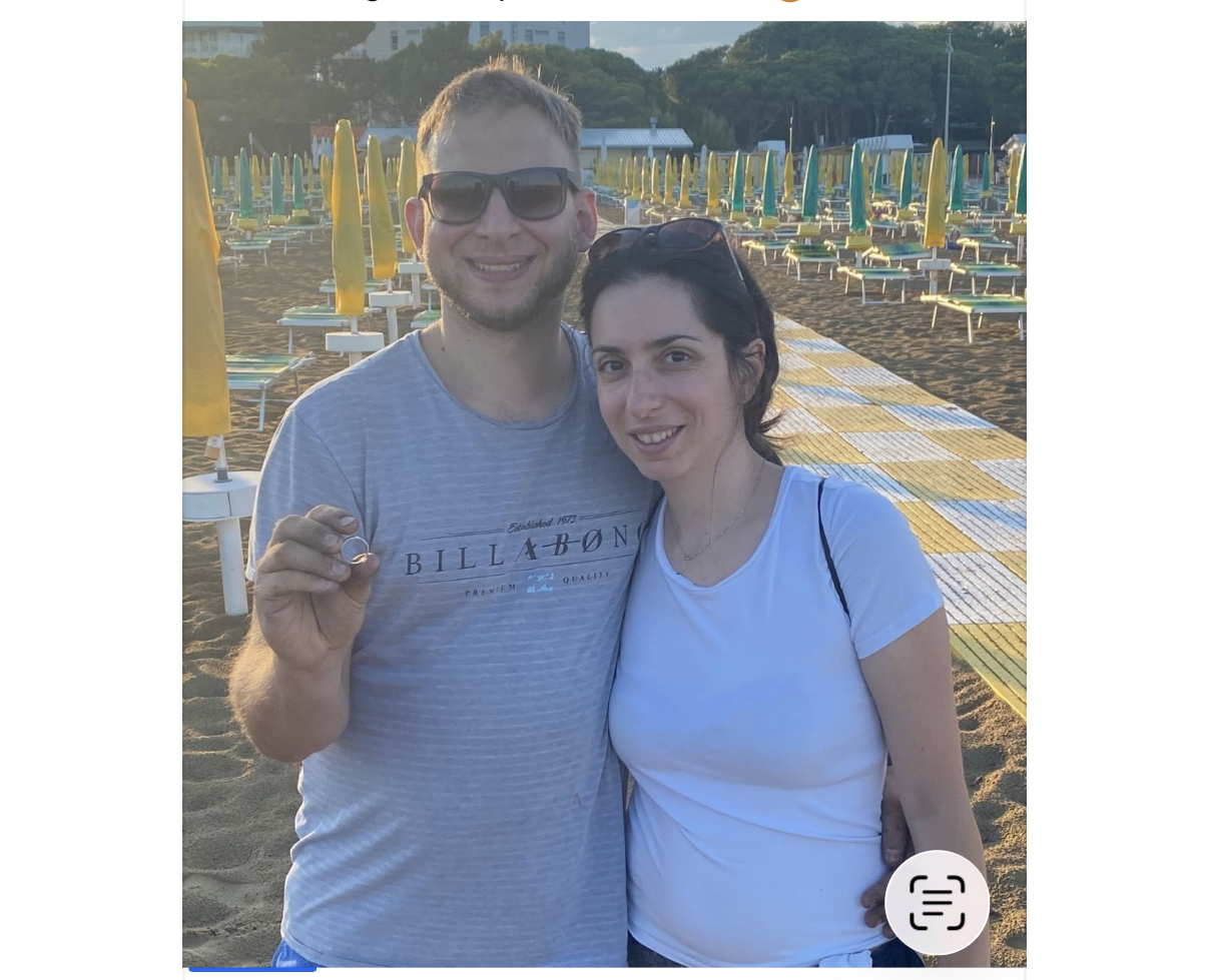 Fede nuziale recuperata sulla spiaggia di Lignano Sabbiadoro con metal detector